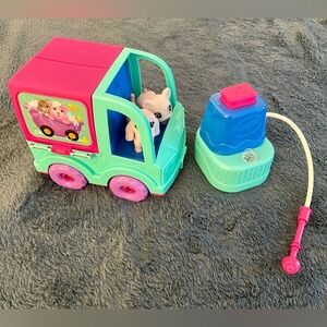 Crayola Scribble Scrubbie Pets Grooming Truck used